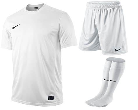 nike voetbaltenue